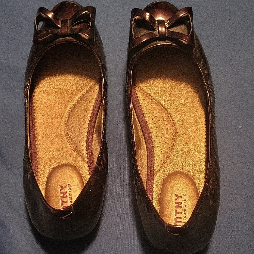 DKNY Women's Brown Ballet Flats